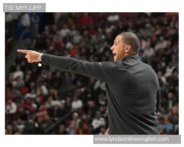 马祖拉称赞怀特关键表现期待他在比赛中继续带领球队取胜