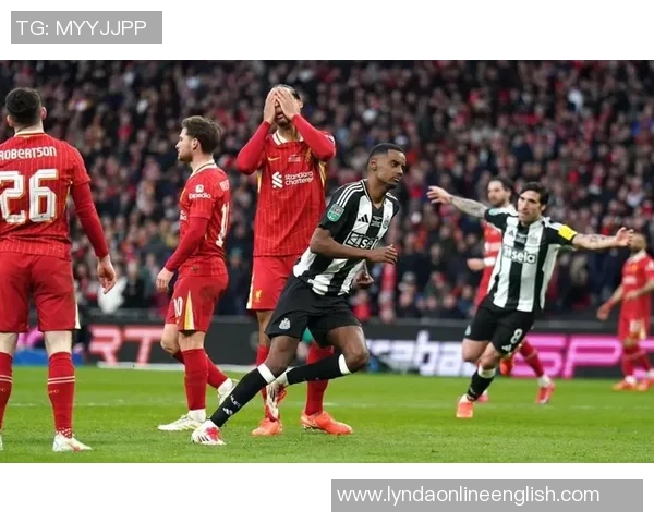 利物浦后卫引援受挫纽卡斯尔欲续约博特曼与利夫拉门托